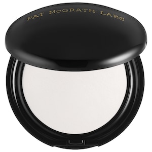 Пудра для зоны под глазами Skin Fetish: Sublime Perfection Blurring Under Eye Powder