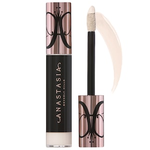 Anastasia Beverly Hills Magic Touch консилер среднего и полного покрытия