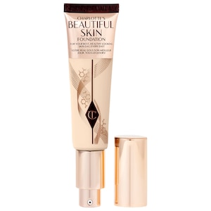 Charlotte Tilbury Beautiful Skin жидкая тональная основа средней плотности с гиалуроновой кислотой