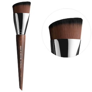 #118 Dense Flat Top Foundation Brush