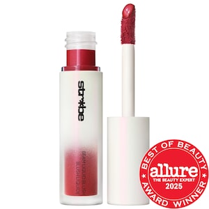 Strobe Beam Illuminating Liquid Blush with Buildable Coverage