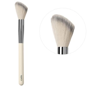 Кисть для румян The Flush Blush Brush
