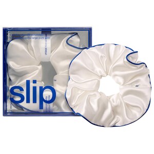 Шелковая объемная резинка для волос Slip Pure Silk в цвете Courtside
