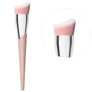 Fluid Flex Foundation Brush 165