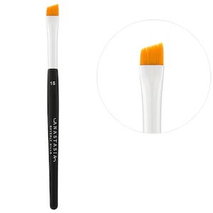 Anastasia Beverly Hills Кисть с косым срезом - Small 15