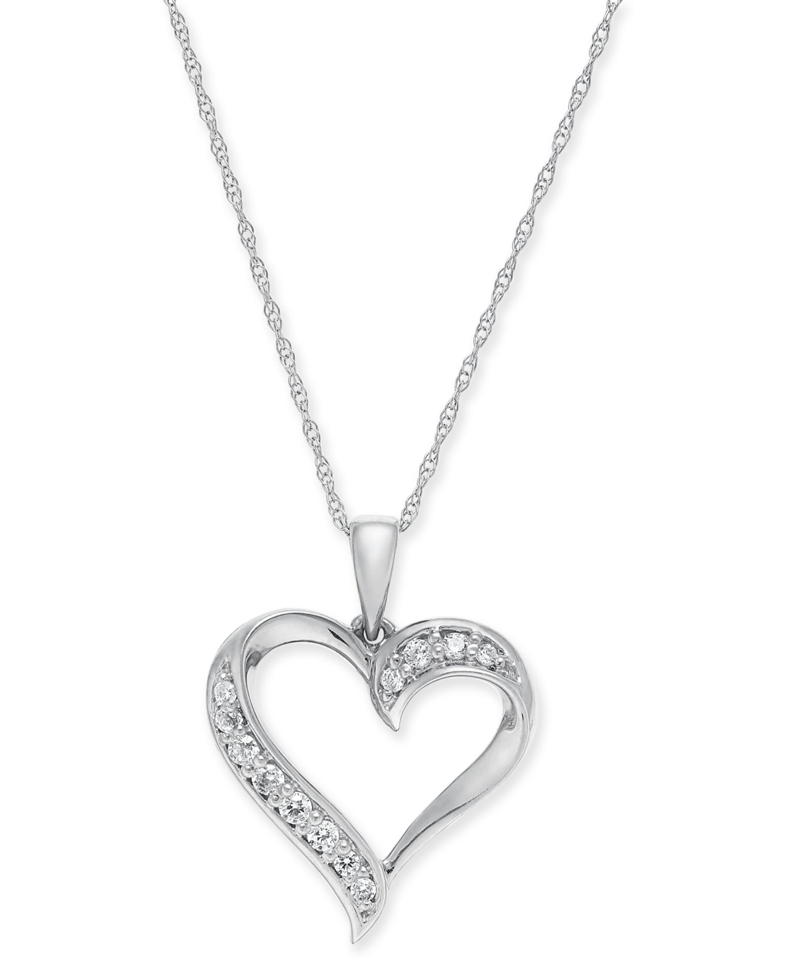 Macy's кулон Diamond Heart в 14k Gold, 18"