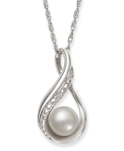 Подвеска с натуральным речным жемчугом (6-7 mm) и Diamond Accent в Sterling Silver