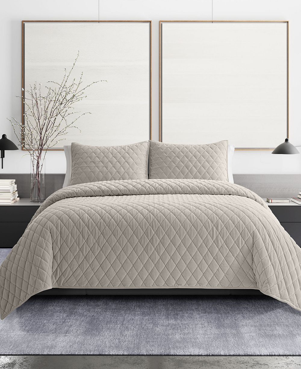 Vera Wang Diamond Velvet Reversible 3 Piece Quilt Set, King