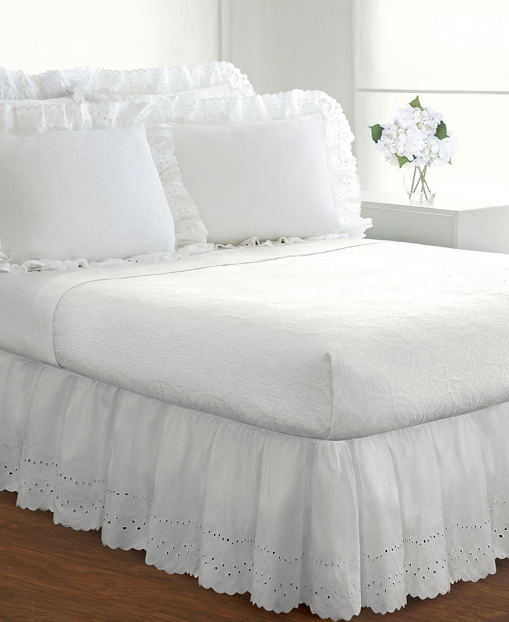 Отборный бортик кровати Fresh Ideas Ruffled Eyelet, 18" Drop, California King