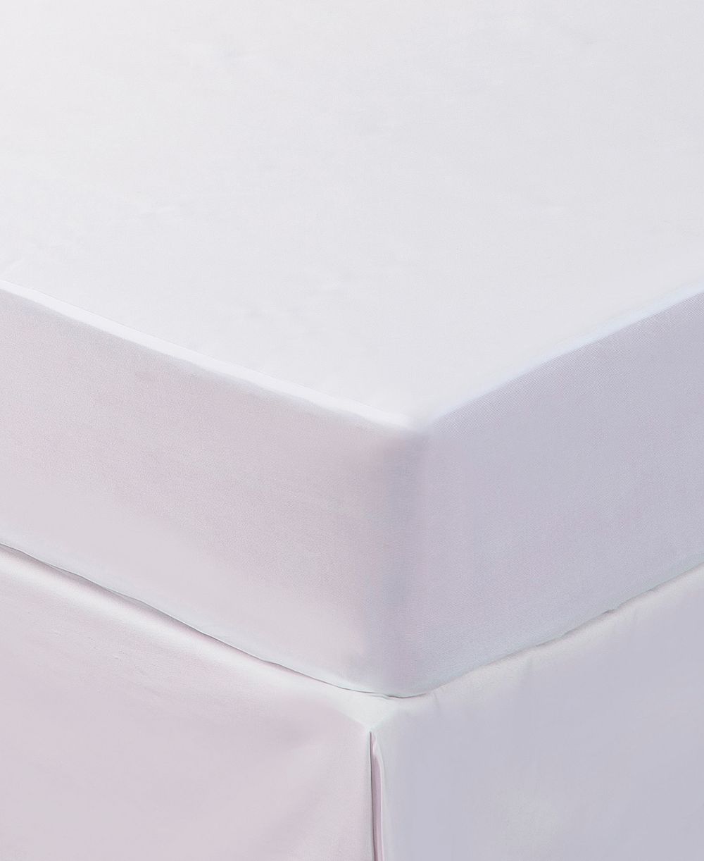Fresh Ideas Dust Buster Allergy Relief Breathable Mattress Protector, Full