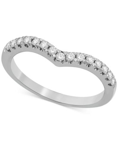 Diamond Chevron Band (1/4 ct. t.w.) in 14k White or Yellow Gold