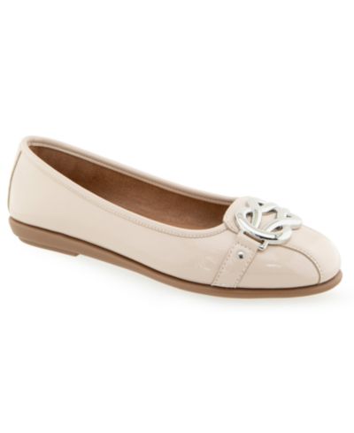 Stone crinkle patent faux leather