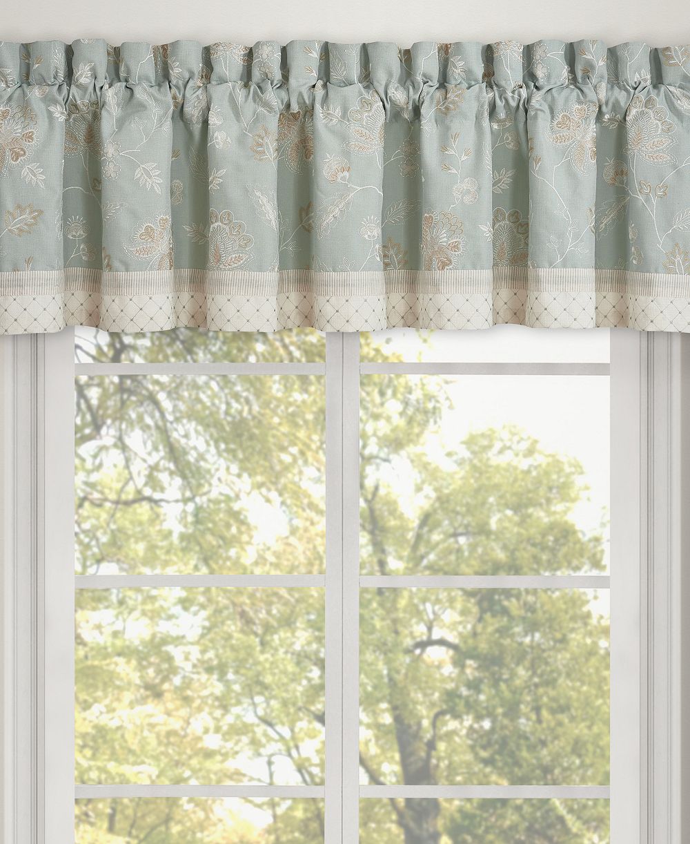 J Queen New York Garden View Straight Window Valance, 14" x 20"