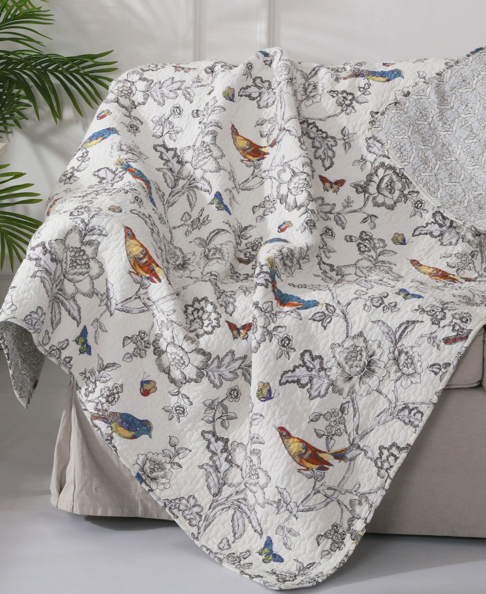 Levtex двустороннее стеганое покрывало Mockingbird Toile, 50" x 60"