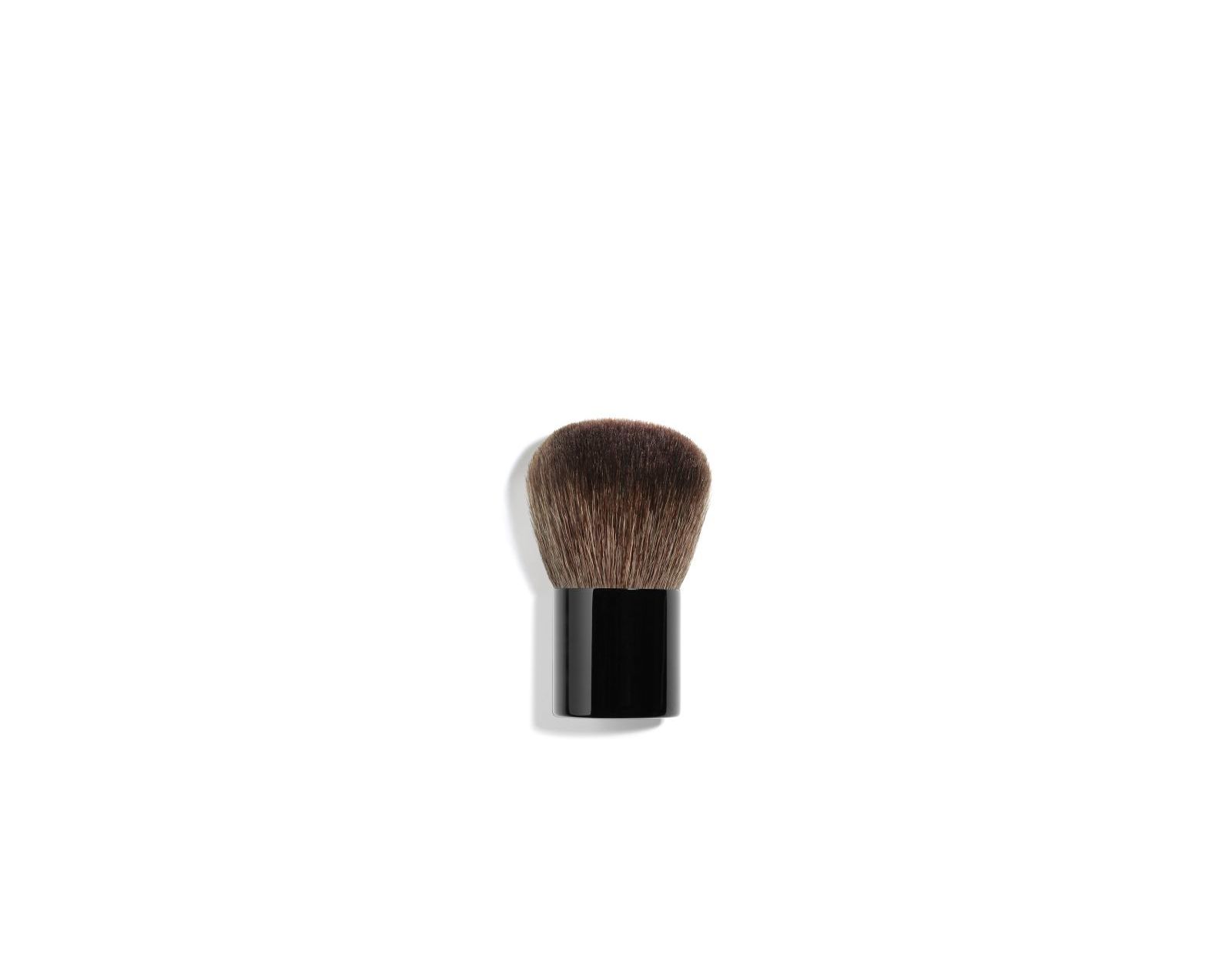 Кисть Kabuki LES PINCEAUX DE CHANEL