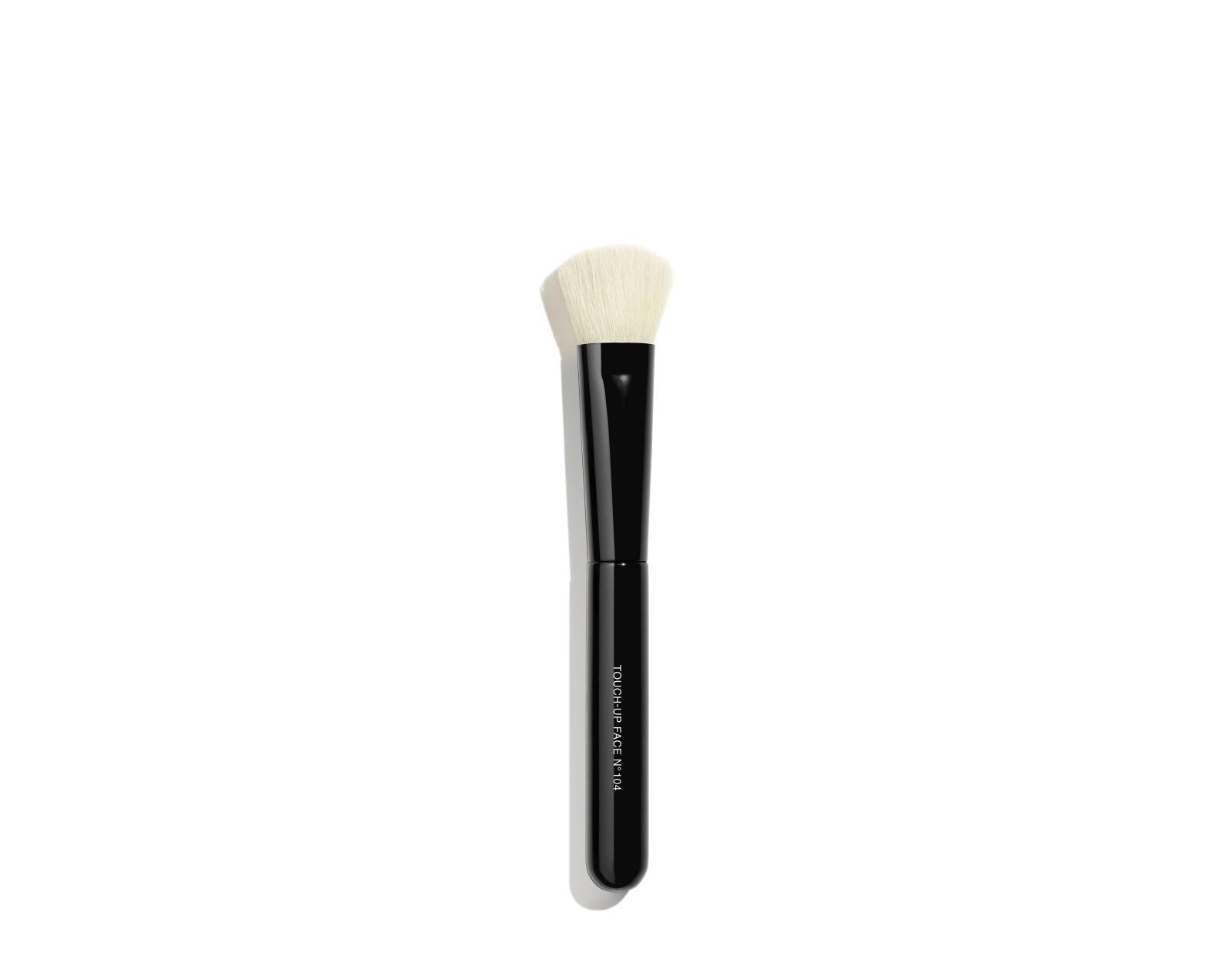 LES PINCEAUX DE CHANEL Touch-Up Face Brush N°104