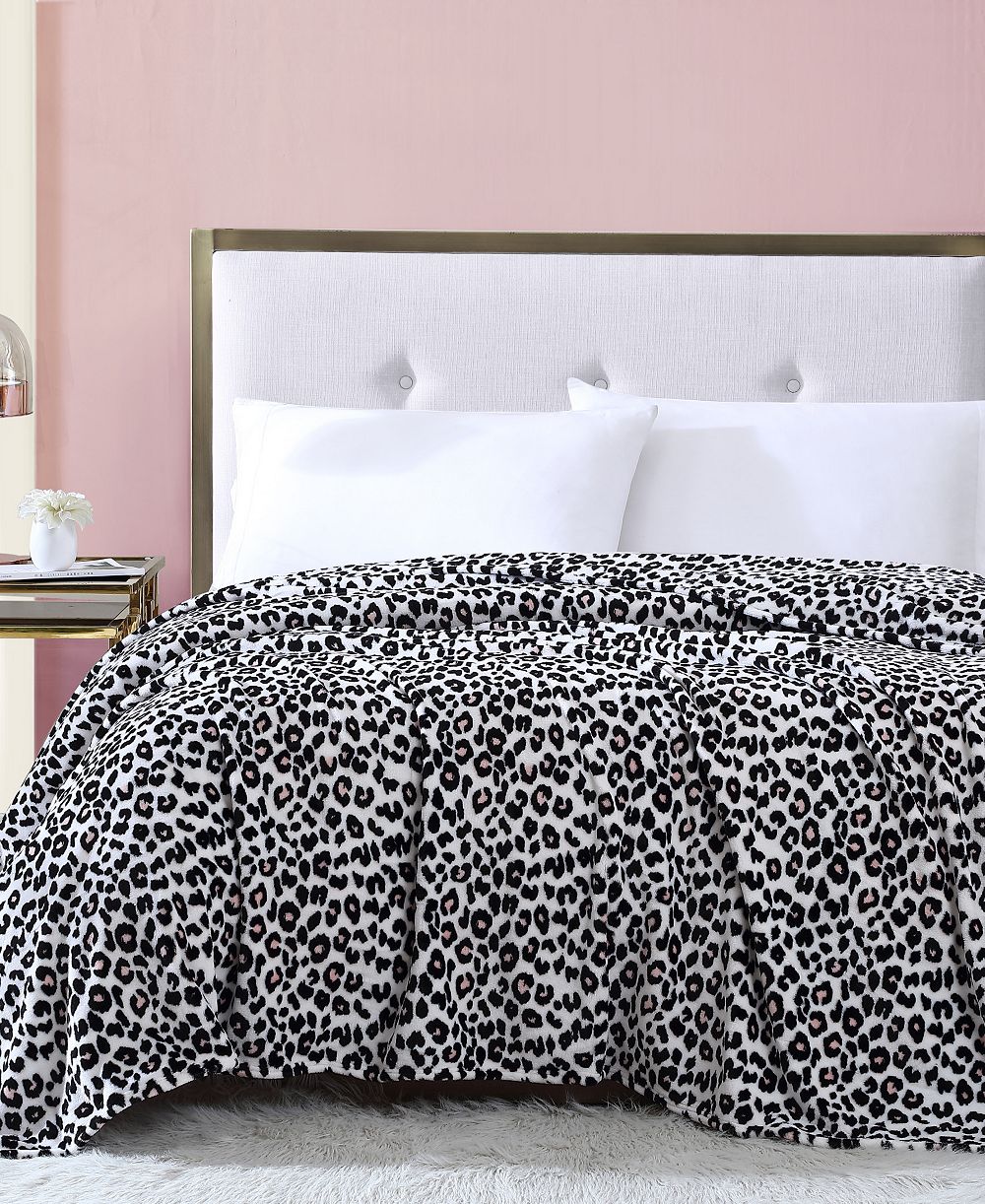 Betsey Johnson Betsey's Leopard Ultra Soft Plush Blanket, Full/Queen