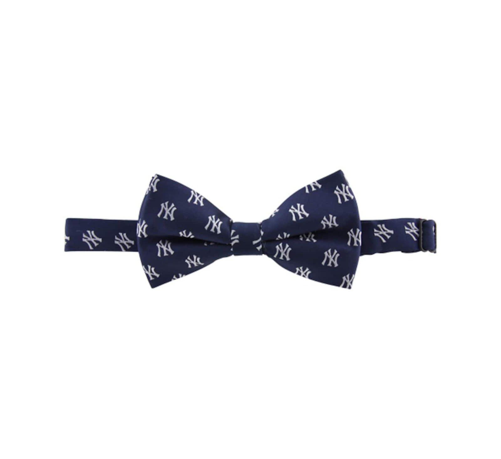 Eagles Wings Men's Navy New York Yankees Repeat Bow Tie