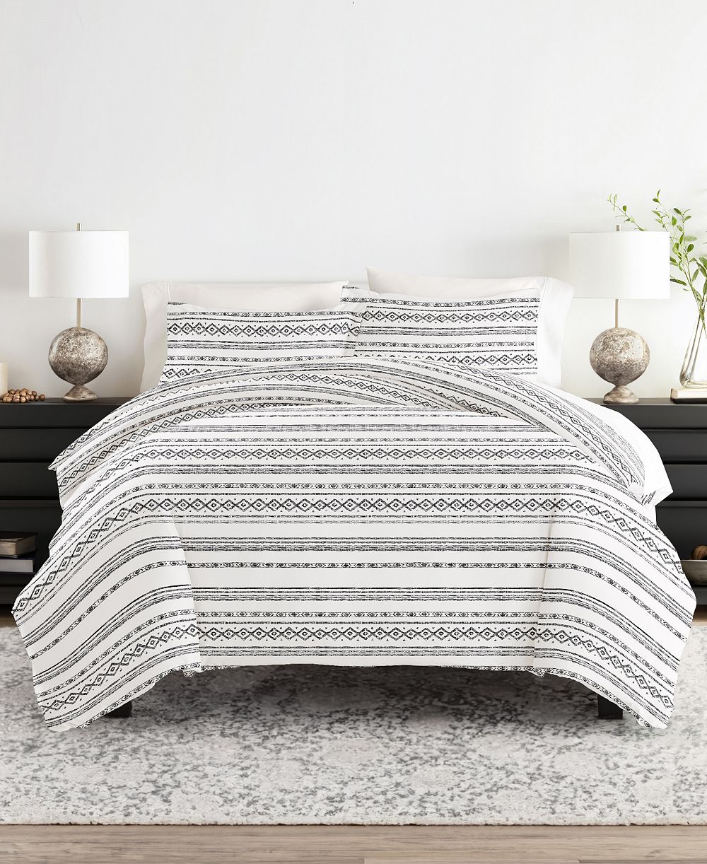 ienjoy Home Ultra Soft Romantic Damask 2-Pc. Duvet Cover Set, Twin/Twin XL