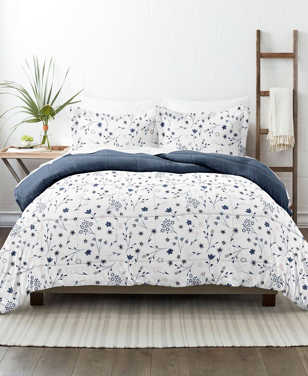 ienjoy Home Forget Me Not Reversible Comforter Set, King/California King