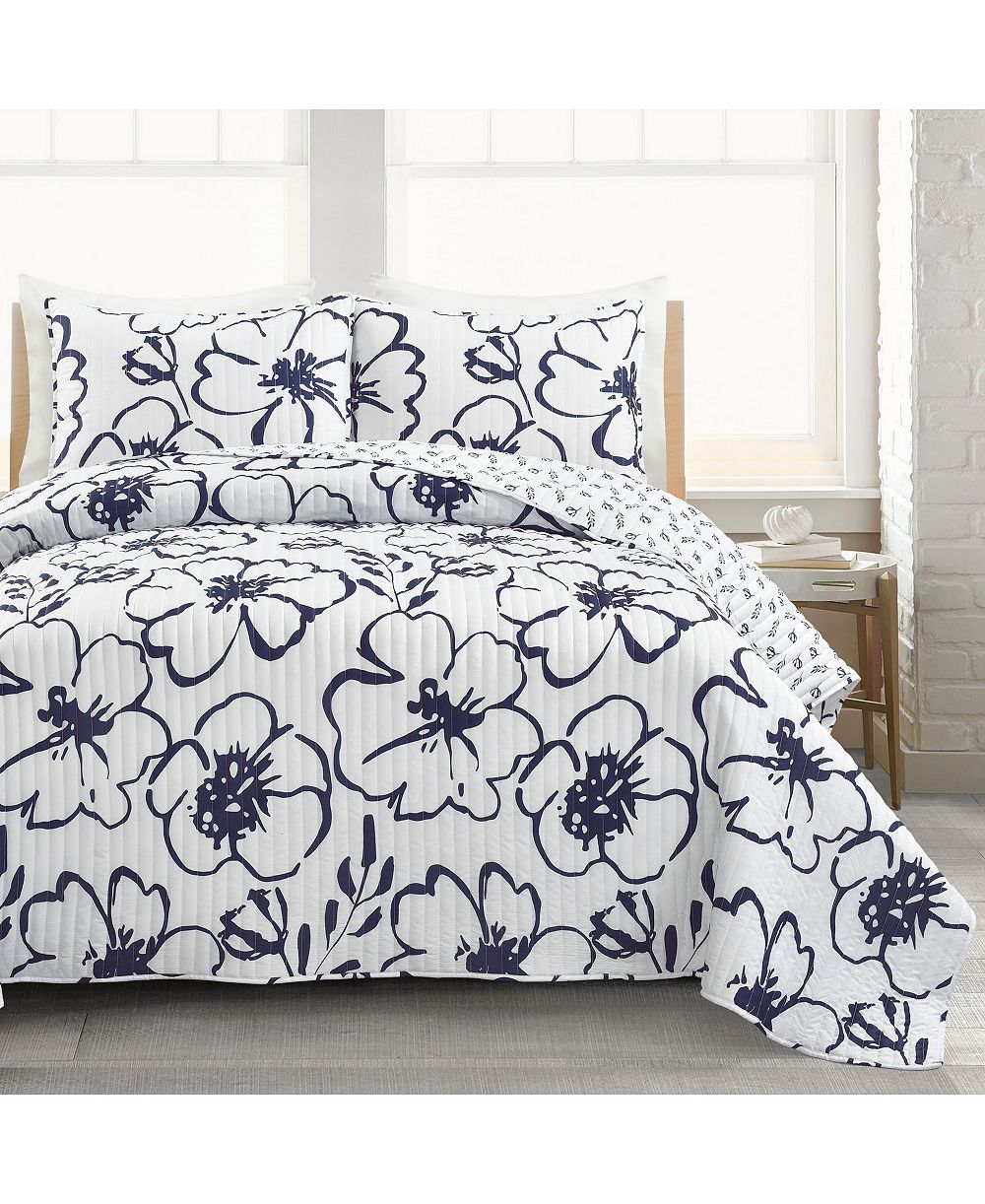 Lush Décor Scandinavian Floral 3 Piece Quilt Set, King