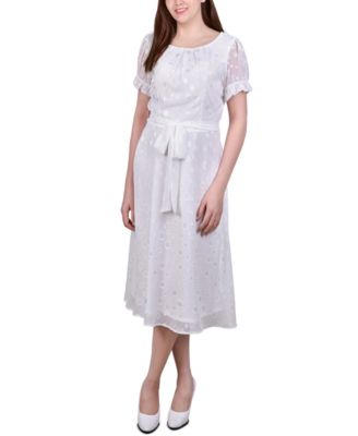 Платье NY Collection Petite с коротким рукавом и поясом, узор Swiss Dot