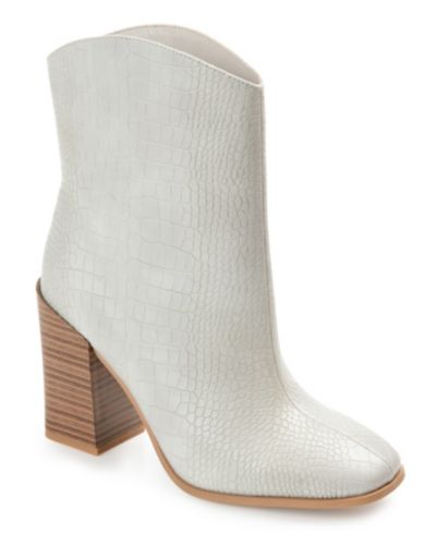 Journee Collection Women's Brekinn Block Heel Western Booties