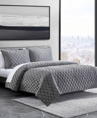Vera Wang Diamond Velvet 3 Piece Quilt Set, King