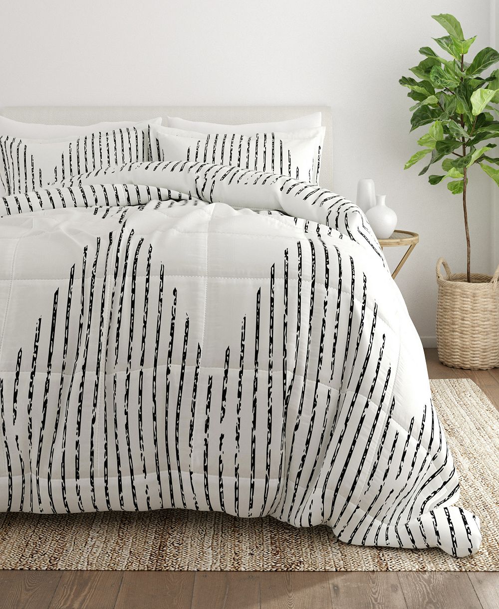 ienjoy Home Ultra Soft Diamond Stripe 3-Pc. Comforter Set, King