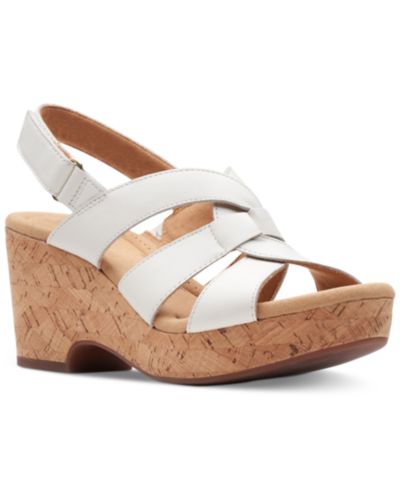 Женские сандалии Clarks Giselle Beach Slingback Wedge