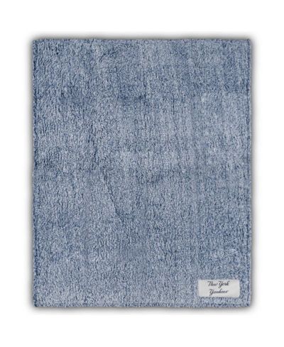 New York Yankees 60" x 50" Frosty Fleece Blanket