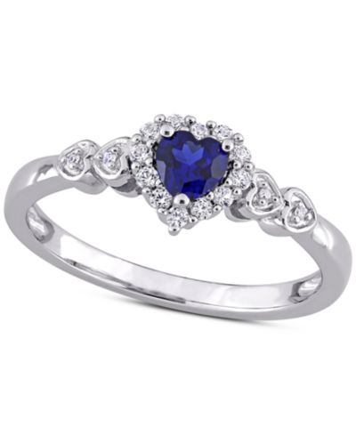 Серьги-кольца с выращенным голубым сапфиром (1/4 ct. t.w.), выращенным белым сапфиром (1/8 ct. t.w.) и бриллиантовыми акцентами в форме сердца из стерлингового серебра
