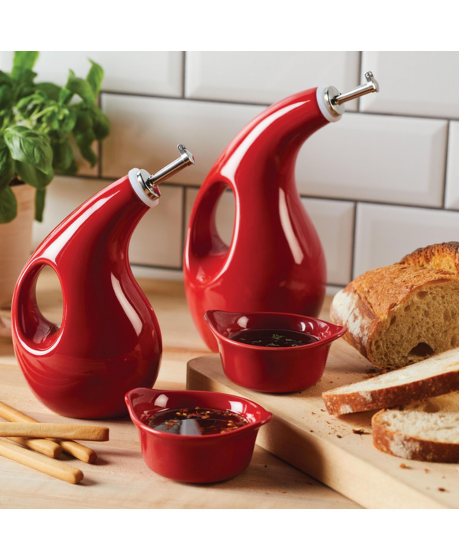 Набор Rachael Ray Ceramics EVOO 4-Pc. Dispensing Bottle & Ramekin Dipper