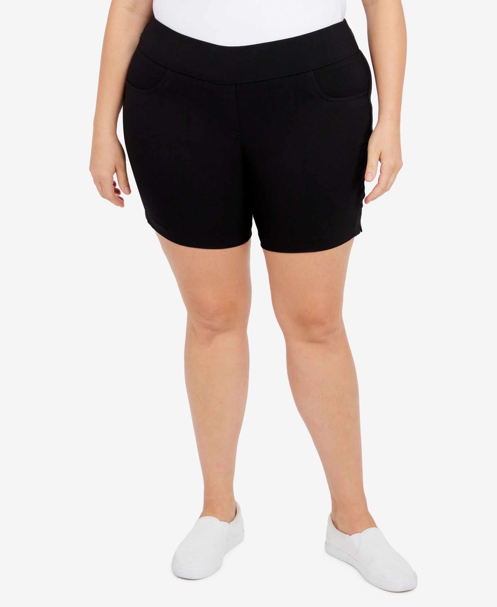 Plus Size Essentials Технологичные шорты с эластичным поясом