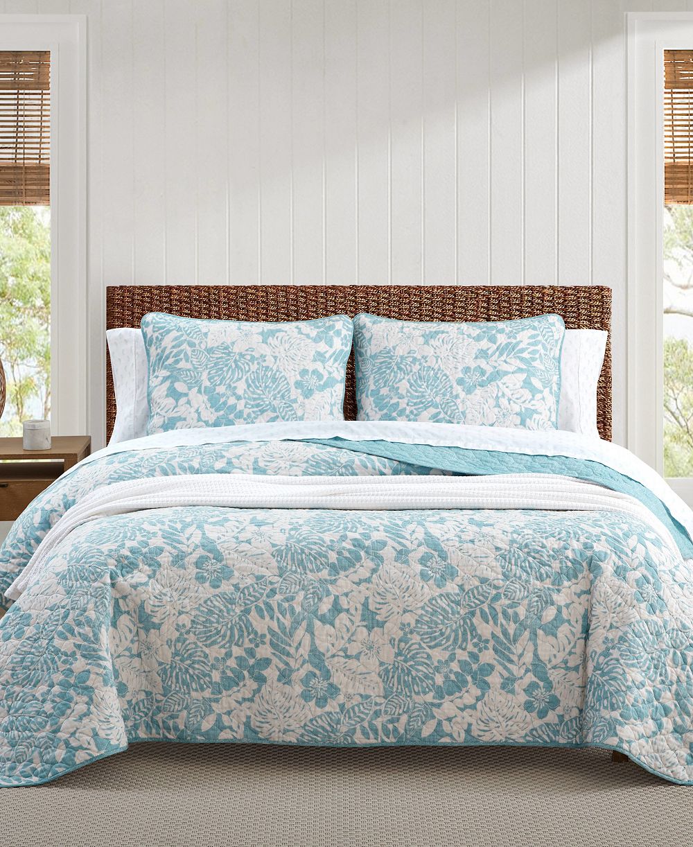Двусторонний стеганый комплект Tommy Bahama Home Laguna Beach, Twin
