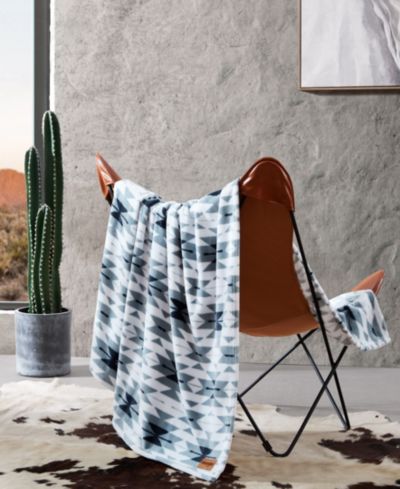 Wrangler Navajo Ultra Soft Plush Fleece Reversible Throw, 70" x 50"