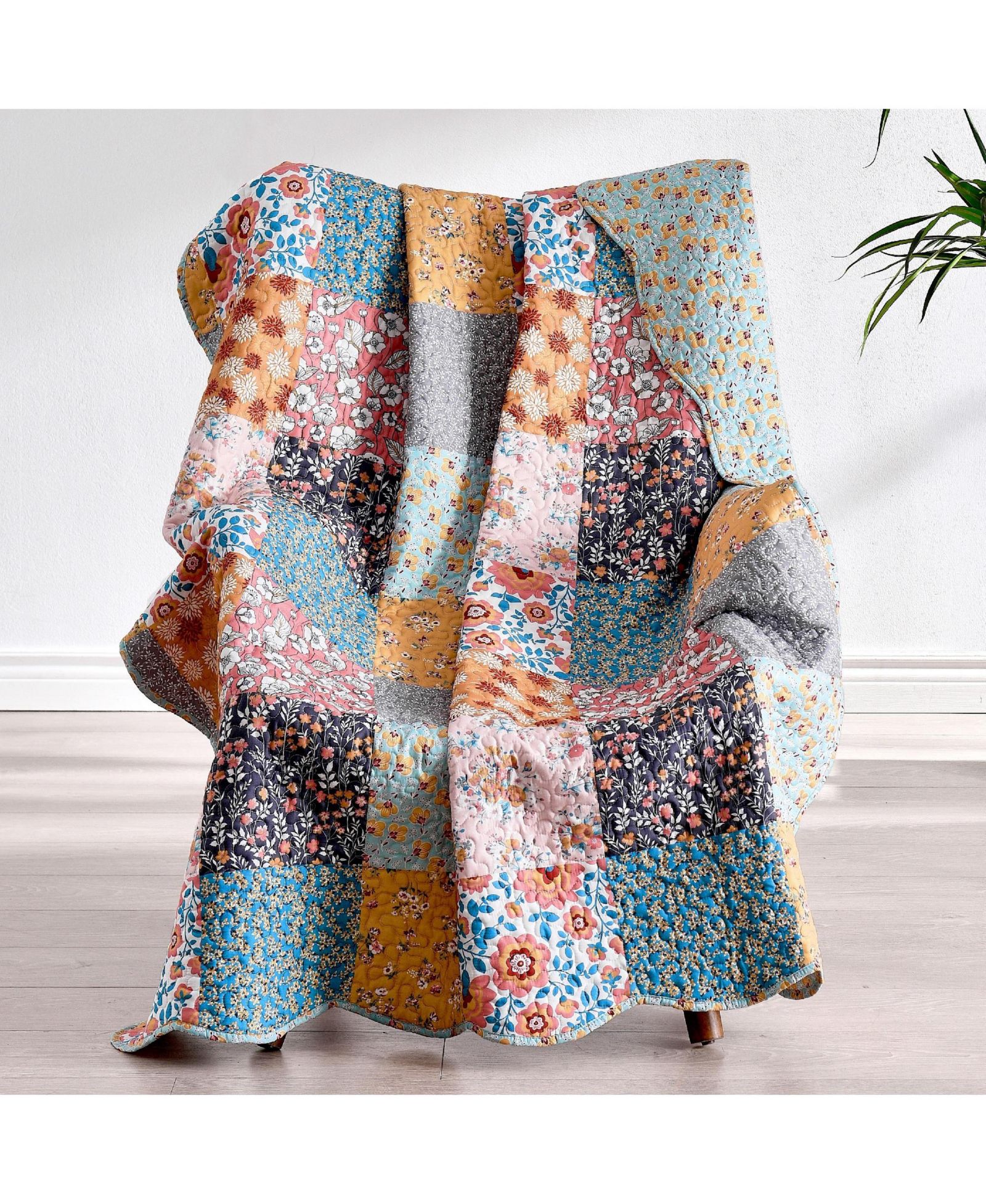 Greenland Home Fashions Carlie Calico плед, 50" x 60"