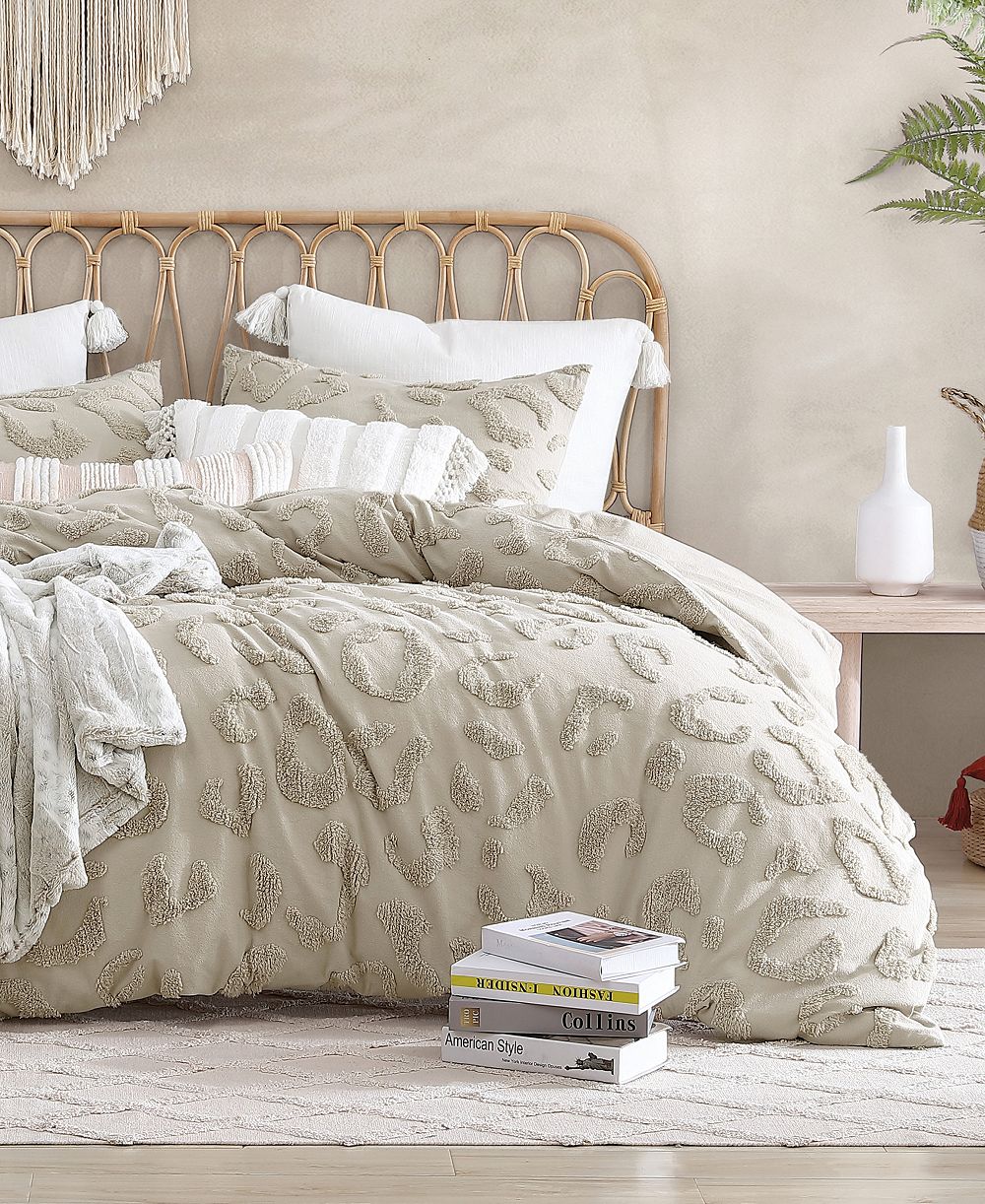 Peri Home Chenille Leopard Linen 3 Piece Comforter Set, King