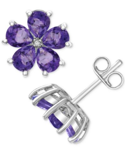 Серьги-гвоздики с аметистом (3-1/3 ct. t.w.) и бриллиантовым акцентом в цветочном стиле из стерлингового серебра (также в рубиновом гранате)