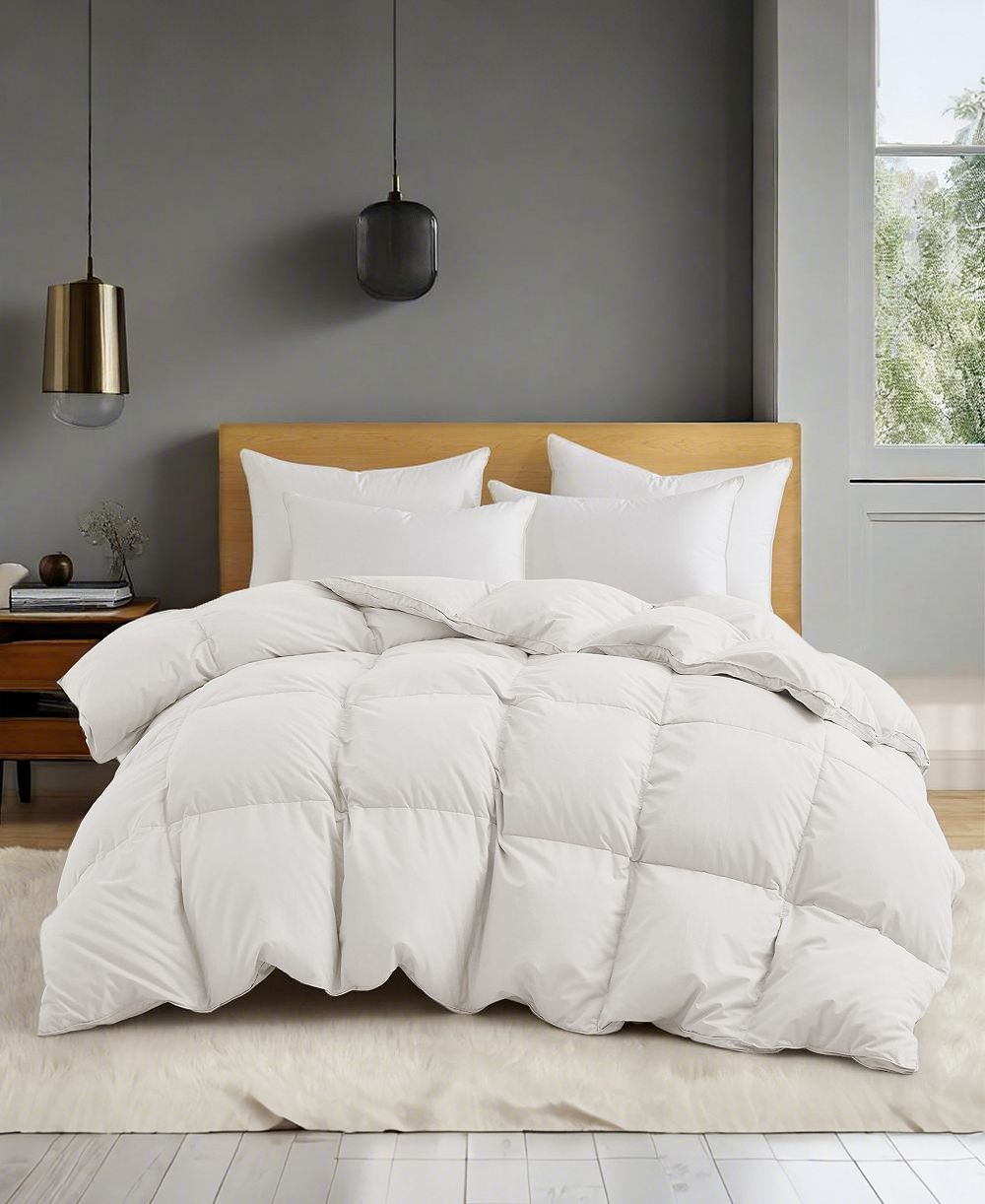 Unikome Extra Warmth White Goose Feather and Fiber Comforter, Twin