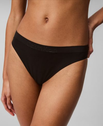 Calvin Klein Женские трусы-стринги Bonded Flex QD3958