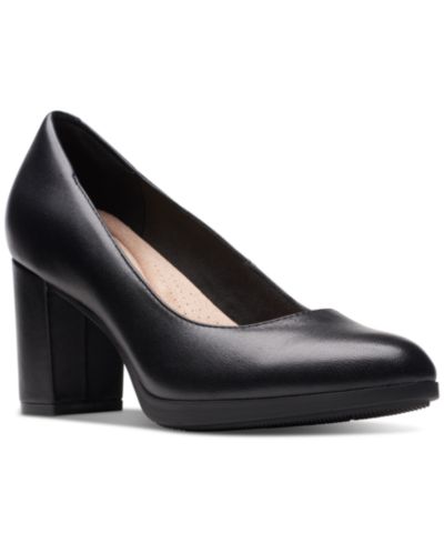 Clarks Женские туфли-лодочки Bayla Skip Slip-On Platform