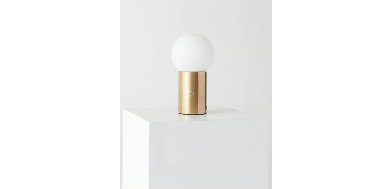 Kai 11" Dimmable LED Modern Table Lamp with USB Charging Port
