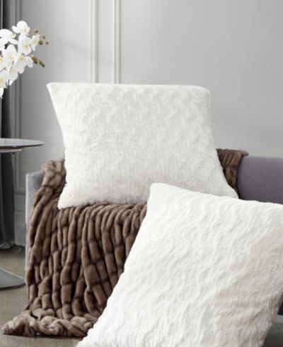 Karl Lagerfeld Paris декоративная подушка Soft and Warm Heavenly, 26" x 26"