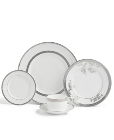 Vera Wang Wedgwood Dinnerware, Lace 5 Piece Place Setting