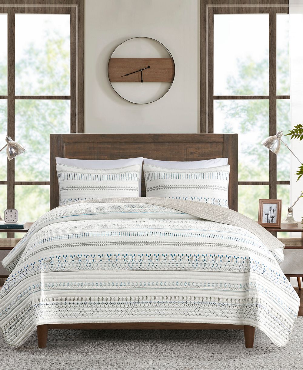 Madison Park Fraser Reversible Printed Microfiber Seersucker 3-Pc. Quilt Set, Full/Queen