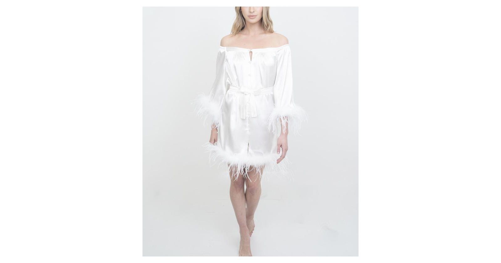 Le Laurier Bridal Women's Bridal Off-The-Shoulder Hair and Makeup Robe Feather Trim On The Sleeve and Hem