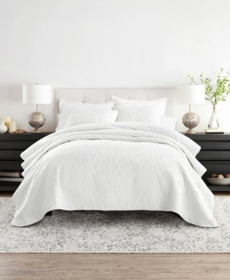 ienjoy Home Floral Stitch 2-Pc. Lightweight Quilt Set, Twin/Twin XL