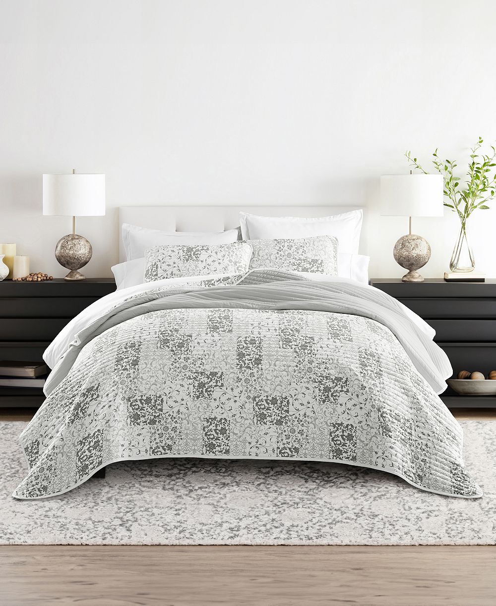ienjoy Home Scrolled Patchwork Reversible 2-Pc. Lightweight Quilt Set, Twin/Twin XL