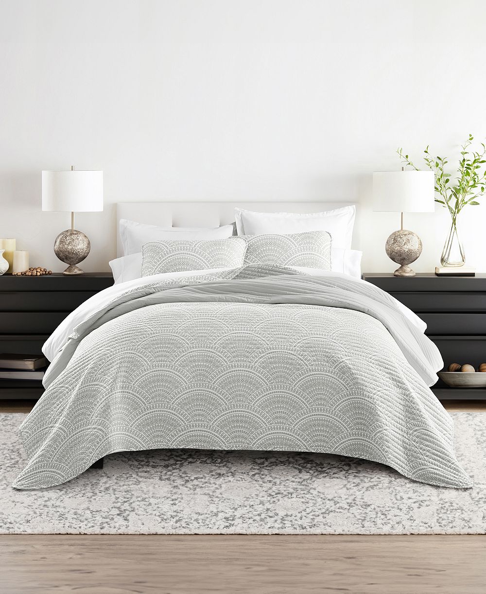 ienjoy Home Scallop Reversible 3-Pc. Lightweight Quilt Set, King/California King